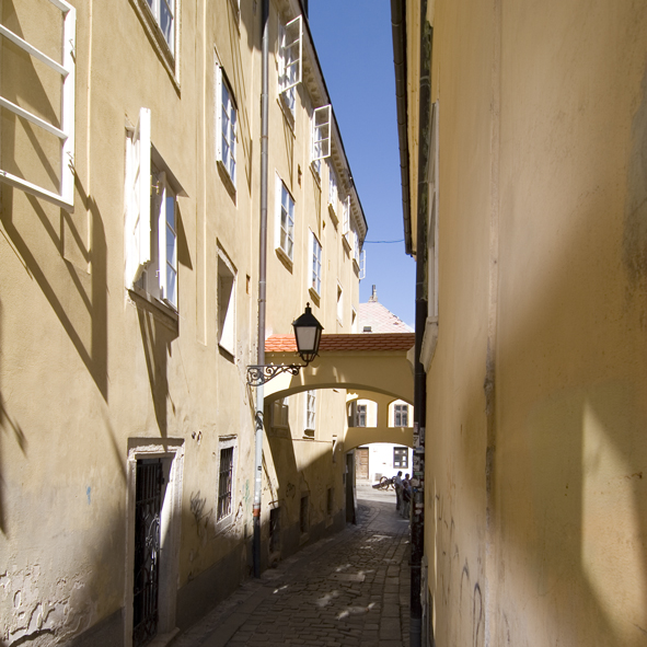 Bratislava - Bastova Ulica